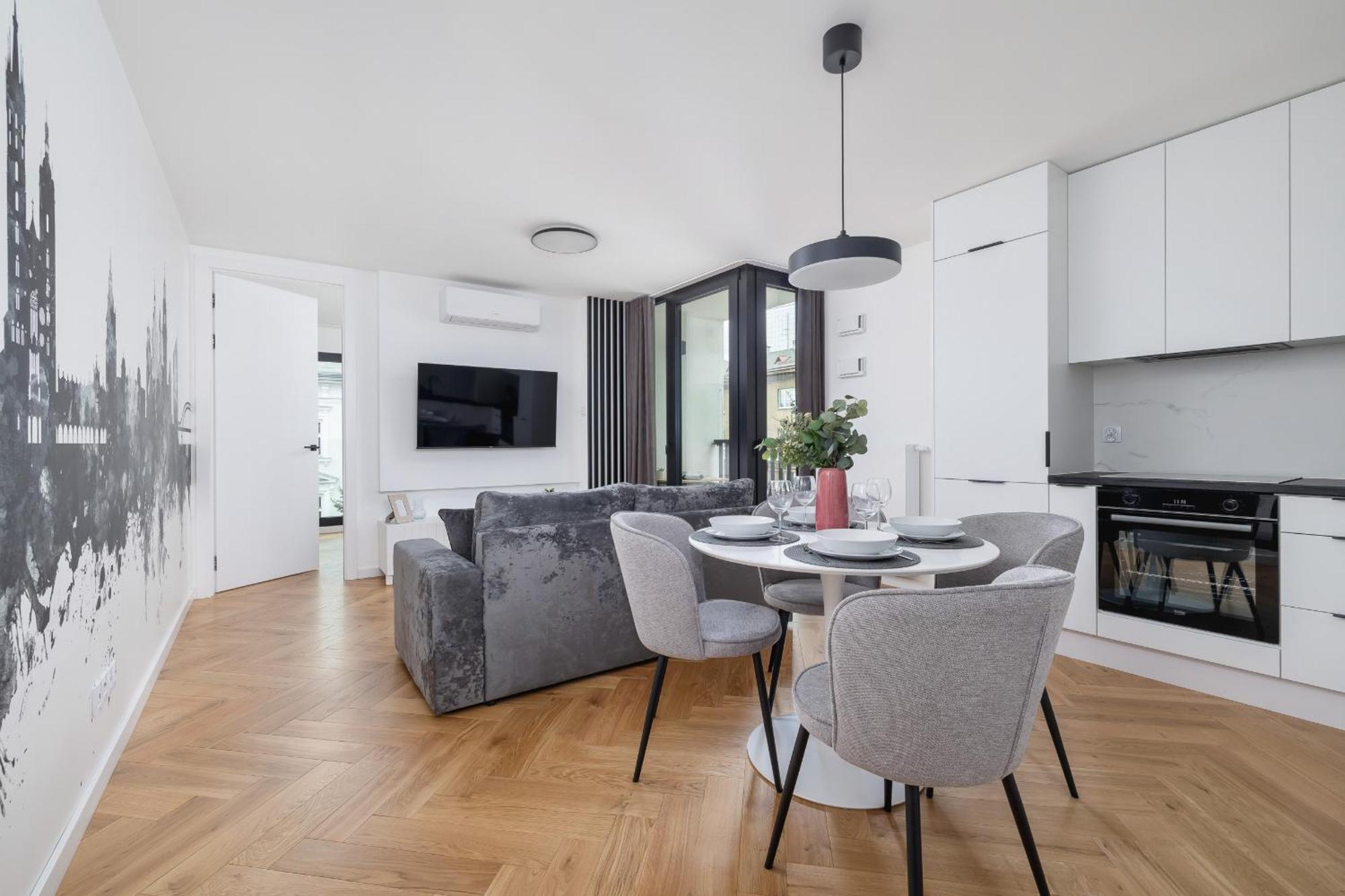 Lux Apartments Kosciuszki 39 With Parking By Renters Prestige 克拉科夫 外观 照片